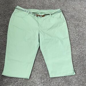 Lee Riders Women's Jean Capris Size 26 W Midrise Glitter Belt Mint Green Stretch